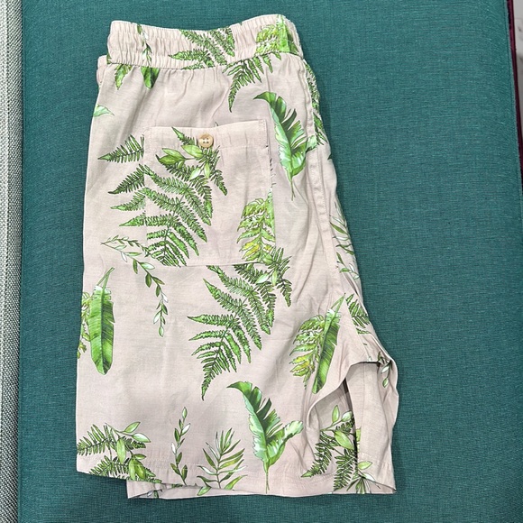 Men’s Guess Two pack swimming trunks - Picture 7 of 7